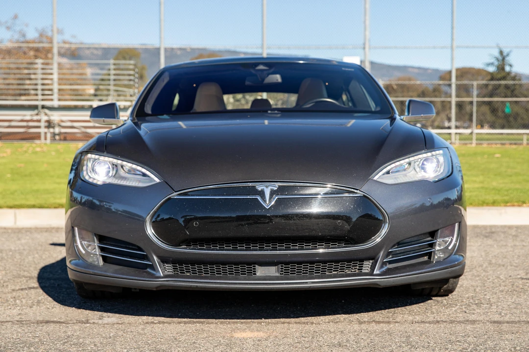 2015 Tesla Model S - Image 6 of 31