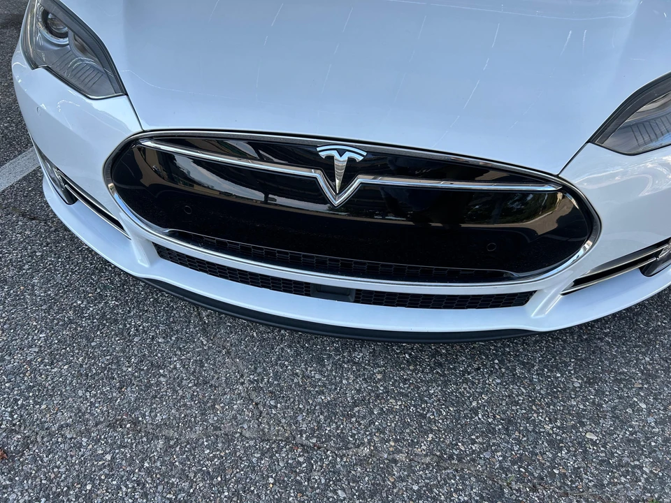 2015 Tesla Model S - Image 28 of 31