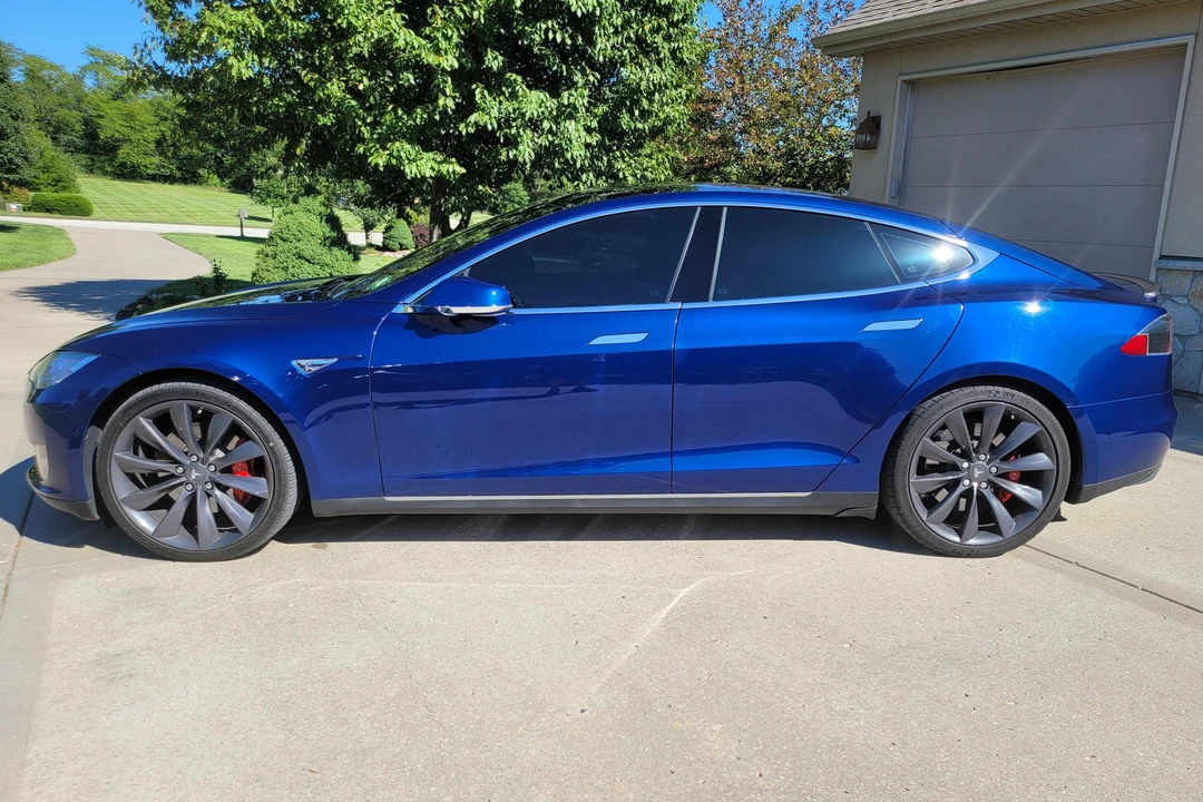 2015 Tesla Model S - Image 3 of 31