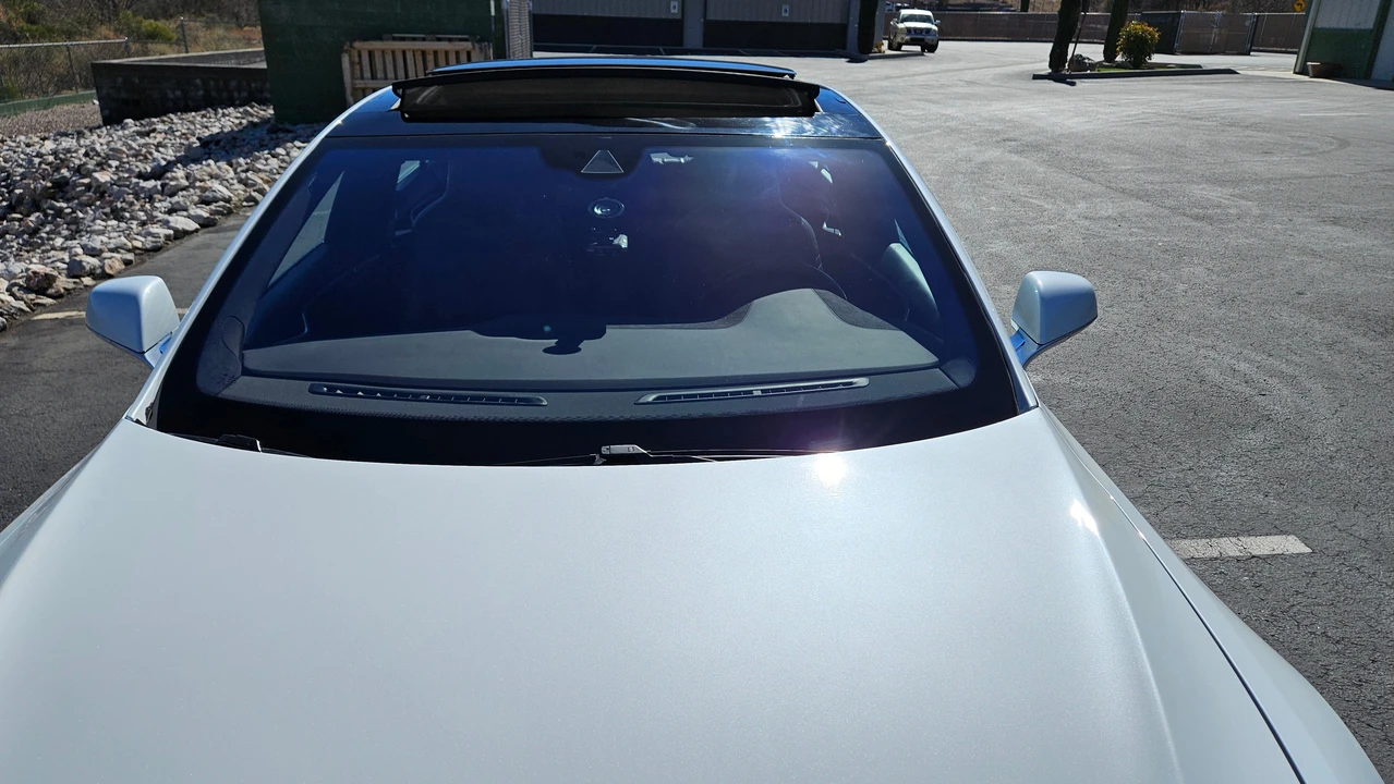 2015 Tesla Model S - Image 24 of 31