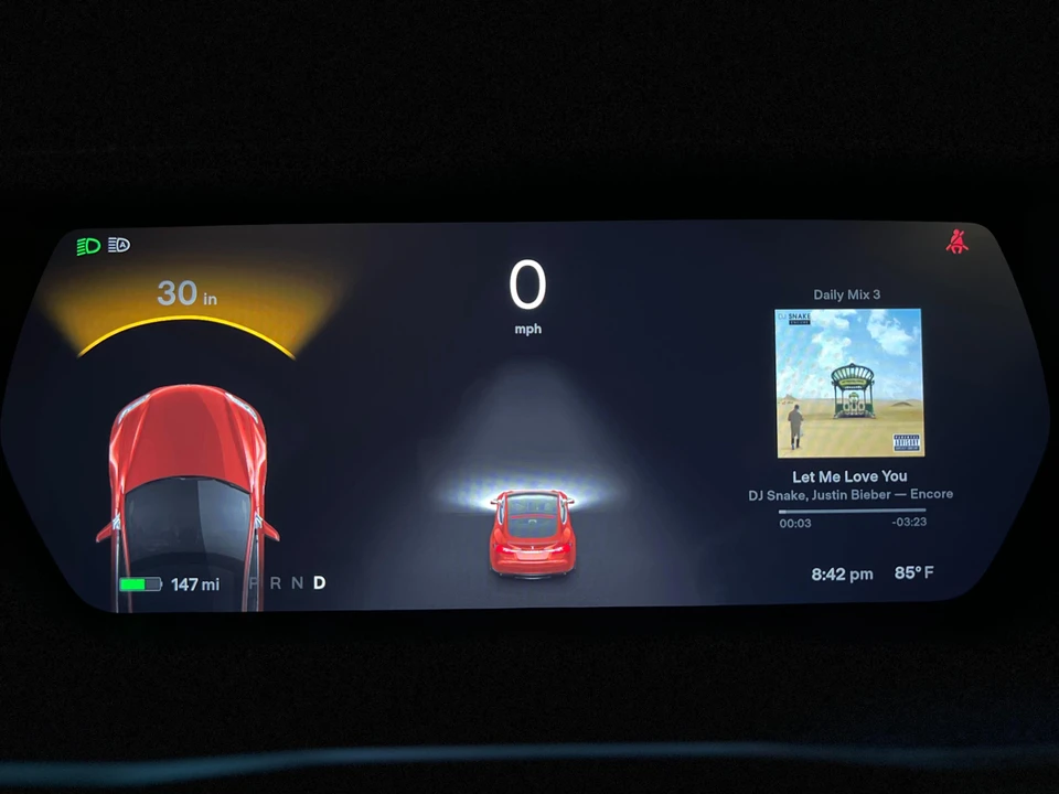 2015 Tesla Model S - Image 31 of 31