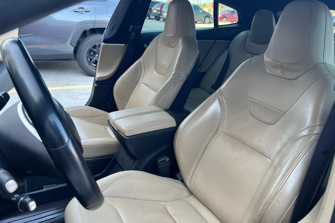 2015 Tesla Model S - Image 22 of 31