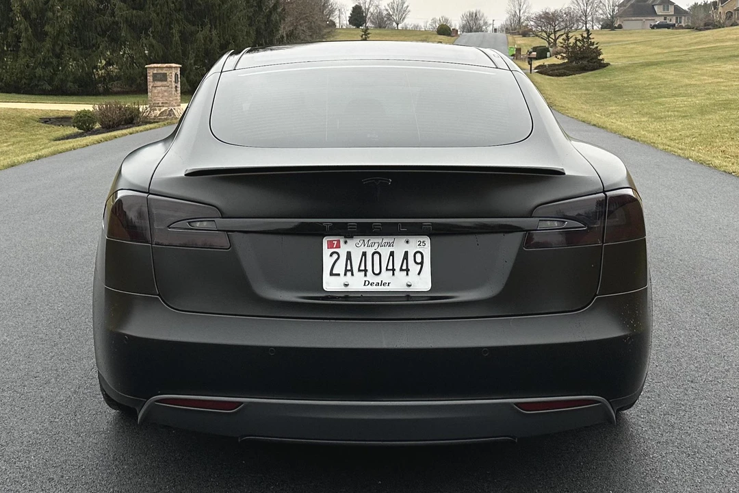 2015 Tesla Model S - Image 5 of 31