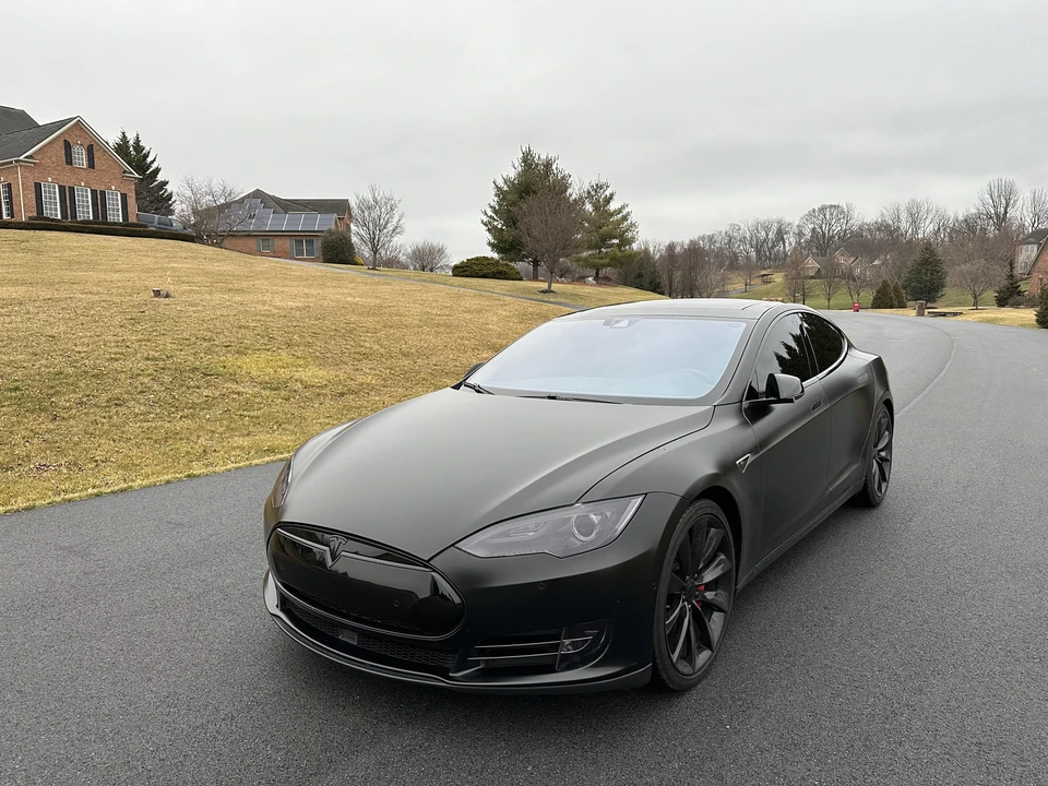 2015 Tesla Model S - Image 11 of 31