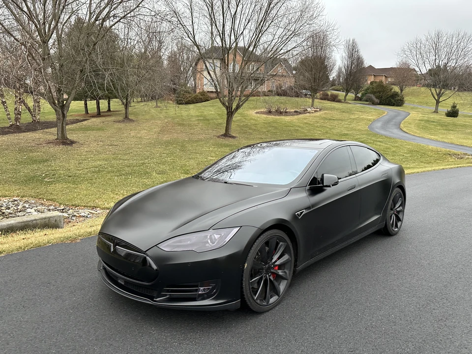2015 Tesla Model S - Image 15 of 31