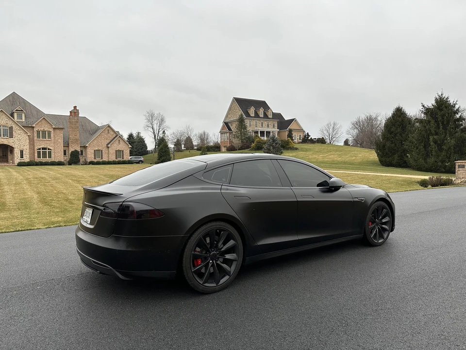 2015 Tesla Model S - Image 31 of 31
