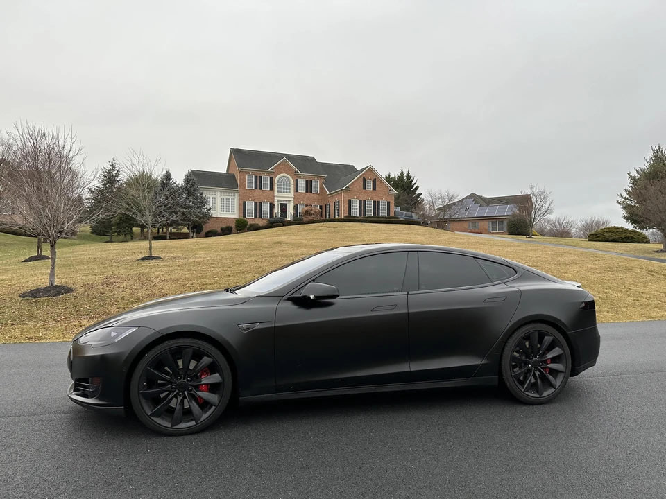 2015 Tesla Model S - Image 20 of 31