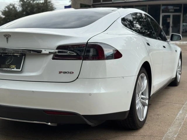 2015 Tesla Model S - Image 15 of 21
