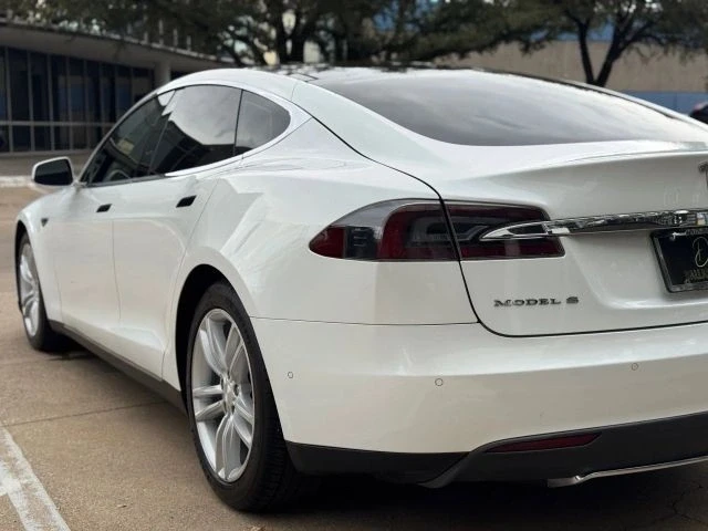 2015 Tesla Model S - Image 14 of 21