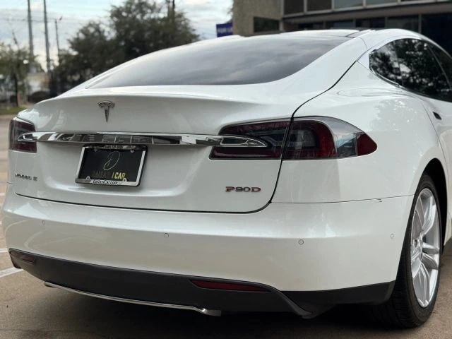 2015 Tesla Model S - Image 13 of 21