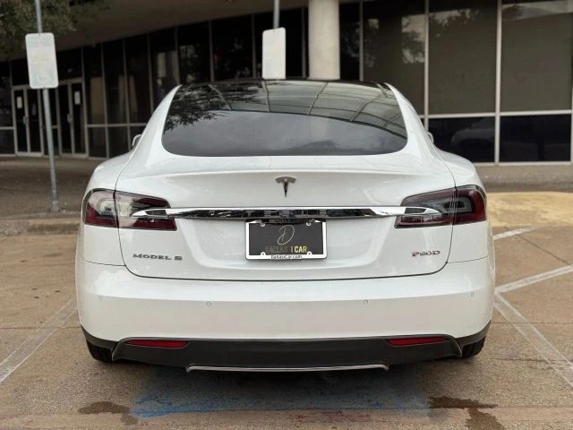 2015 Tesla Model S - Image 17 of 21