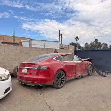 2015 Tesla Model S P90D Sedan 4D