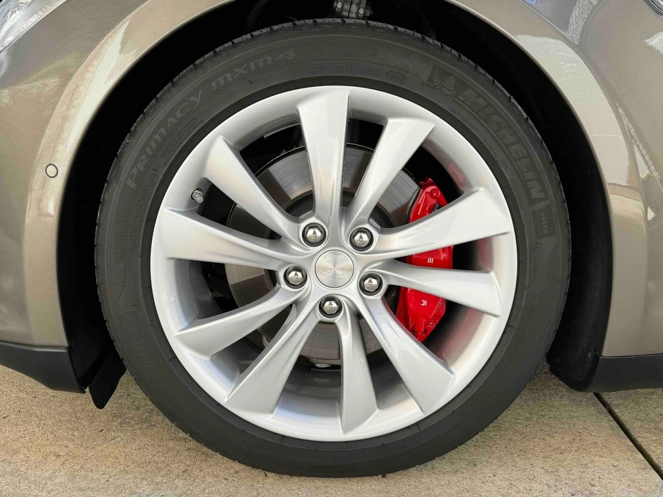 2015 Tesla Model S - Image 7 of 21