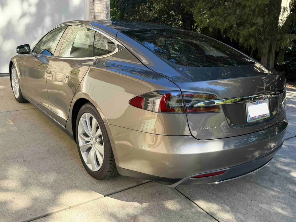 2015 Tesla Model S - Image 6 of 21