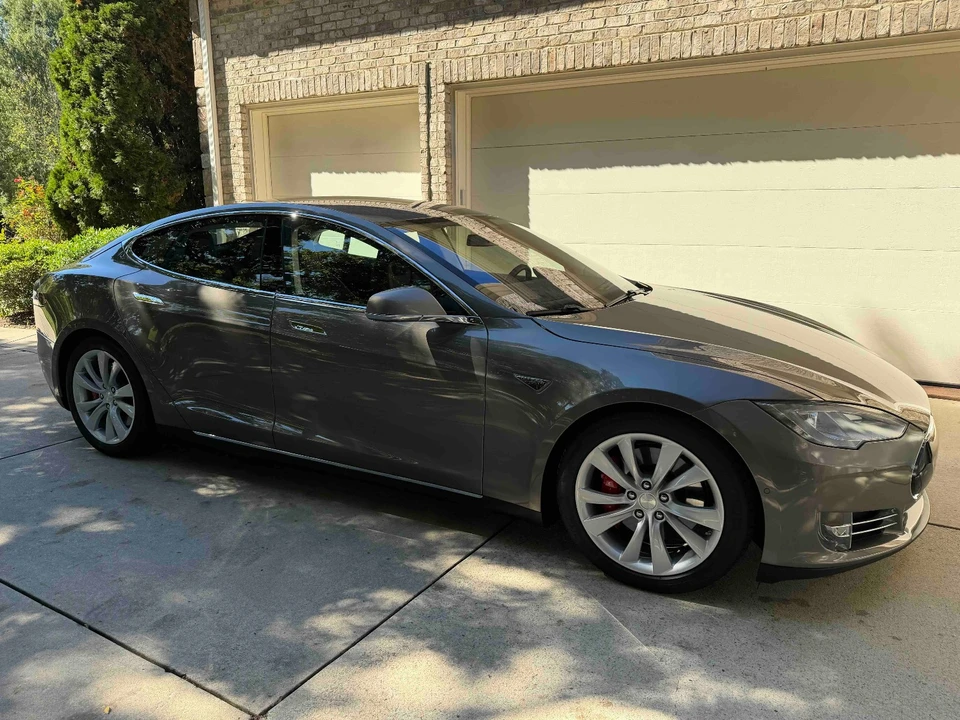 2015 Tesla Model S - Image 3 of 21