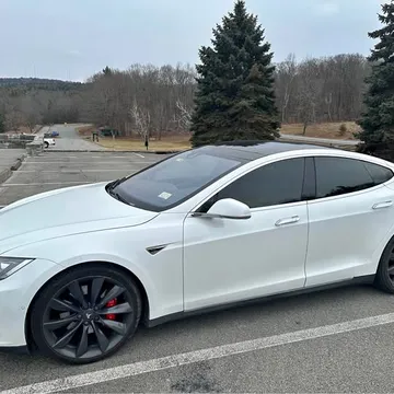 2015 Tesla Roadster P90D