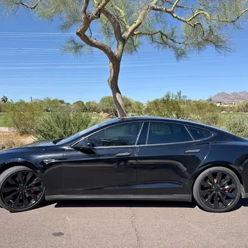 2015 Tesla Model S P85