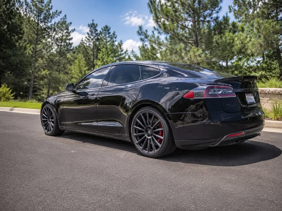 2015 Tesla Model S - Image 2 of 20