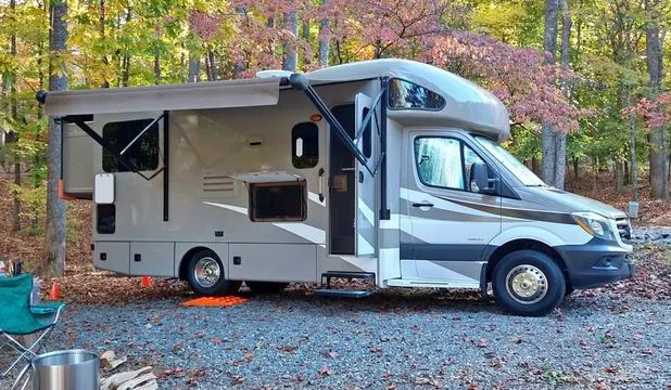 2015 Thor / Mercedes Motor Coach Siesta 24 SR EX-L