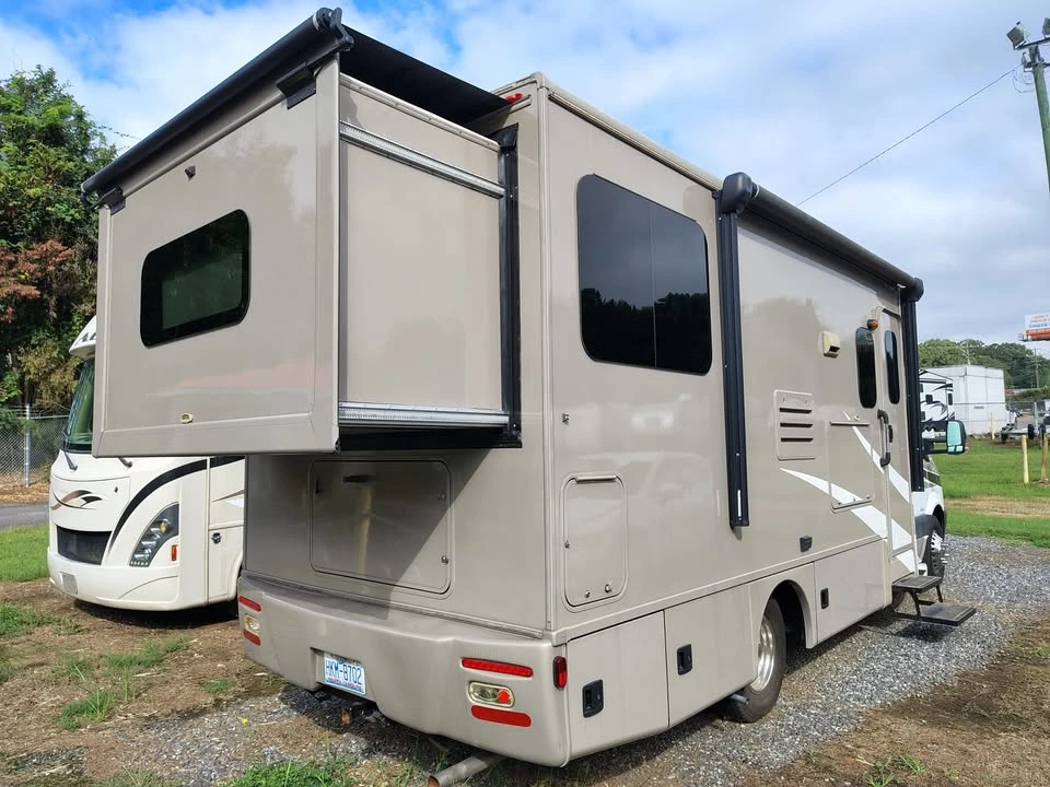 2015 Mercedes-Benz NCV3 Sprinter - Image 2 of 15