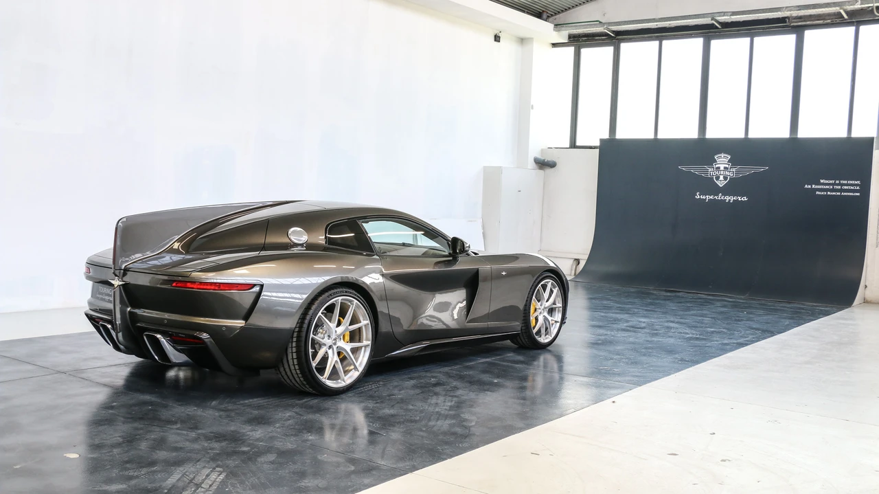2015 Ferrari F12berlinetta - Image 3 of 31