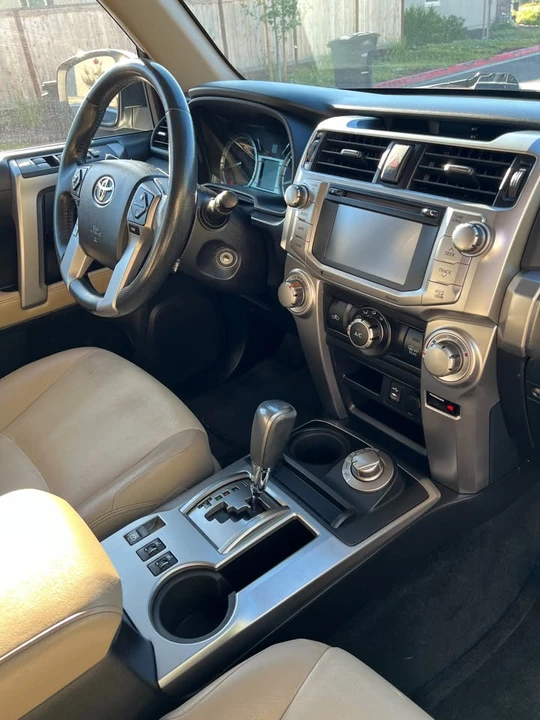2015 Toyota 4Runner 5th Gen - Image 7 of 8