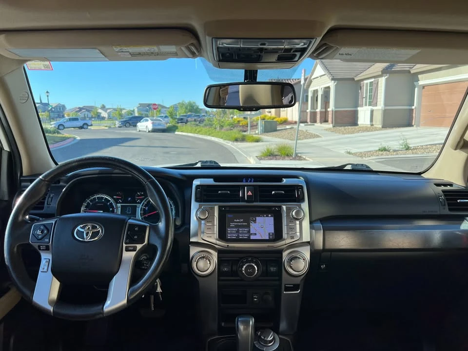 2015 Toyota 4Runner 5th Gen - Image 4 of 8