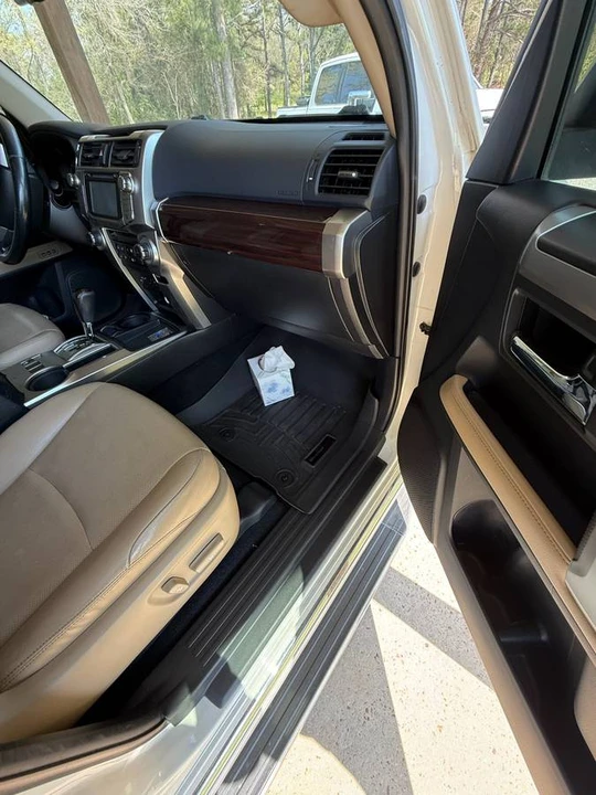2015 Toyota 4Runner 5th Gen - Image 14 of 19