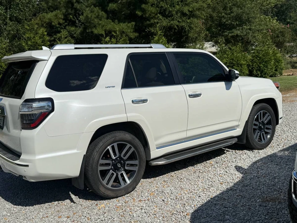 2015 Toyota 4Runner 5th Gen - Image 7 of 19