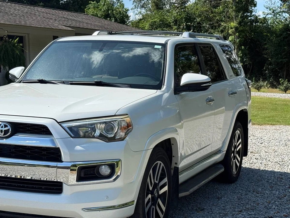 2015 Toyota 4Runner 5th Gen - Image 3 of 19