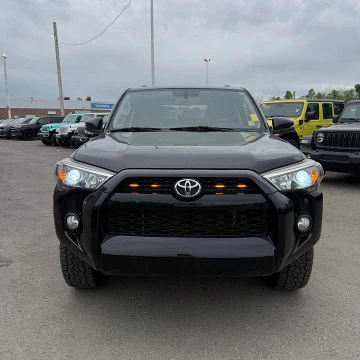 2015 Toyota 4Runner 5th Gen - Image 6 of 16