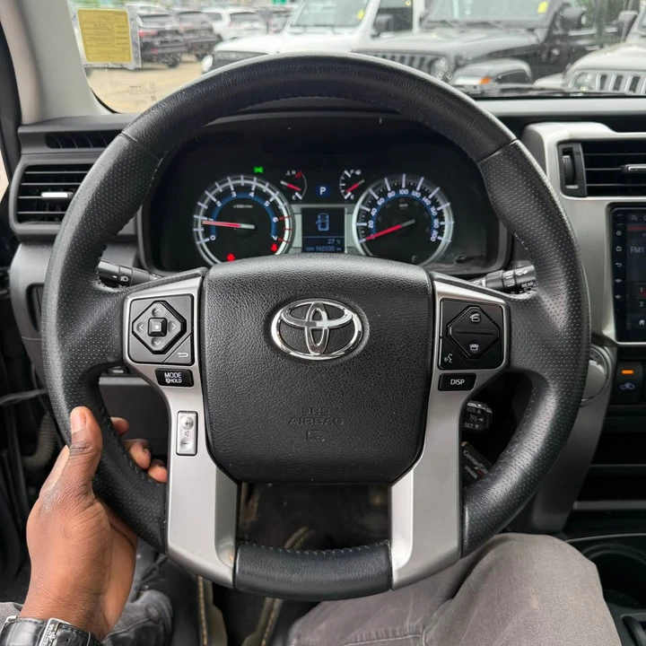 2015 Toyota 4Runner 5th Gen - Image 10 of 16