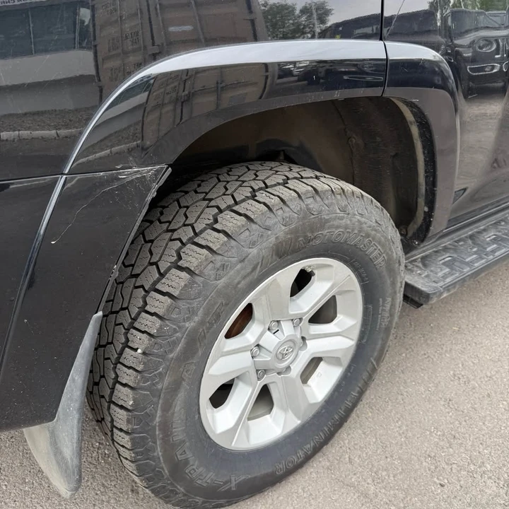 2015 Toyota 4Runner 5th Gen - Image 14 of 16