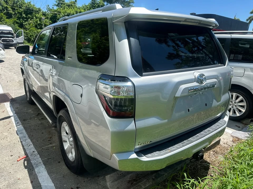 2015 Toyota 4Runner 5th Gen - Image 4 of 8
