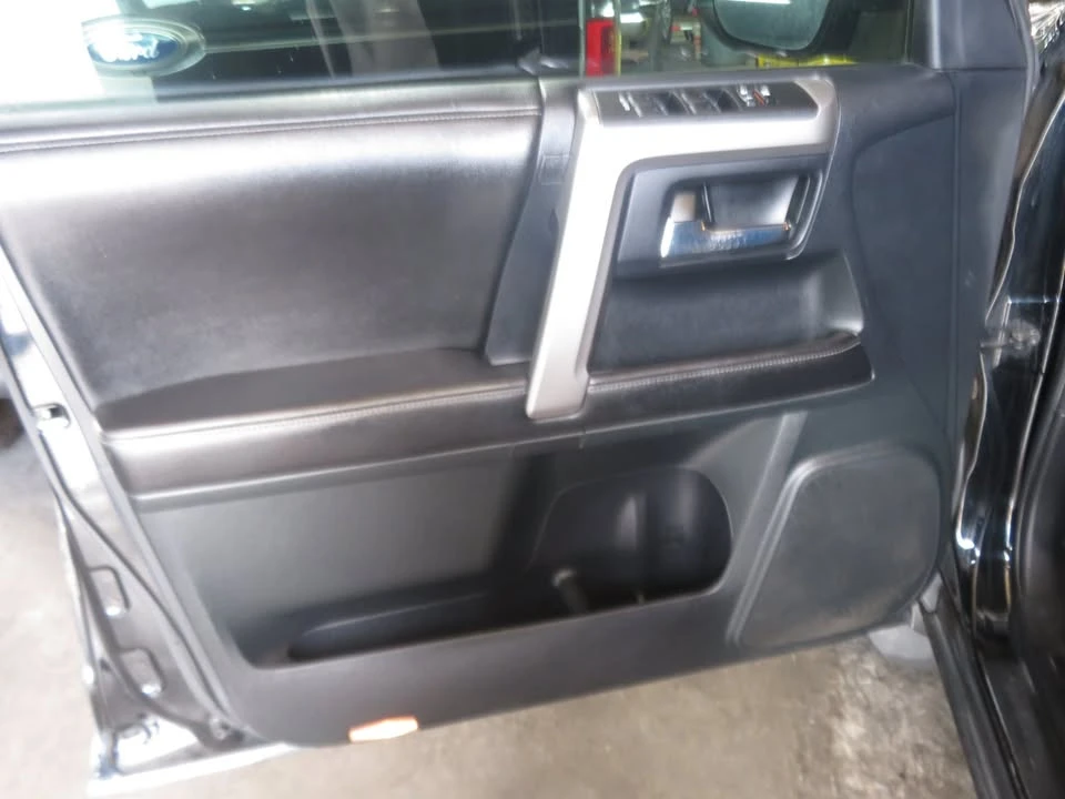 2015 Toyota 4Runner 5th Gen - Image 15 of 20