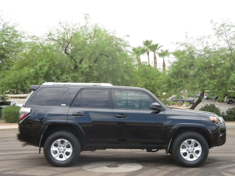 2015 Toyota 4Runner 5th Gen - Image 10 of 20