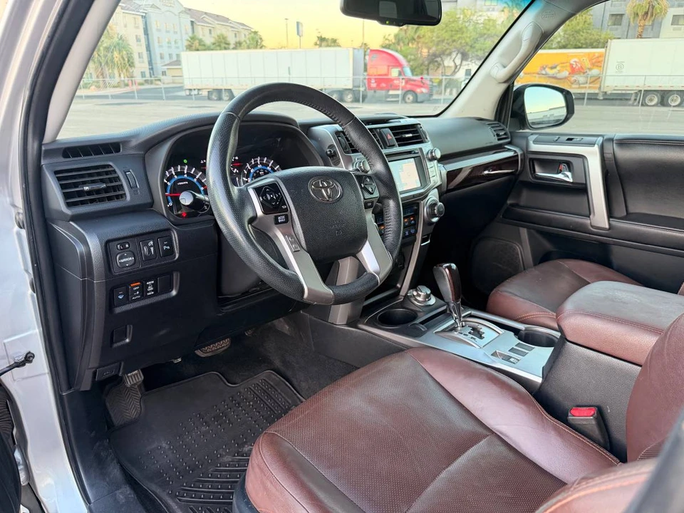 2015 Toyota 4Runner 5th Gen - Image 8 of 14