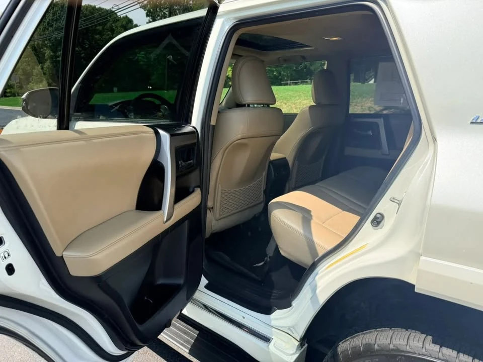 2015 Toyota 4Runner 5th Gen - Image 8 of 19