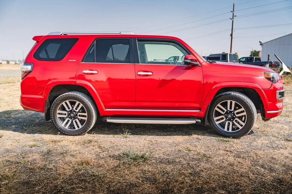 2015 Toyota 4Runner 5th Gen - Image 5 of 17