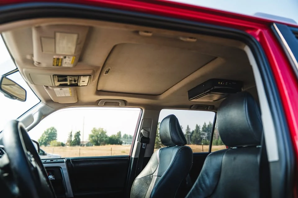 2015 Toyota 4Runner 5th Gen - Image 10 of 17