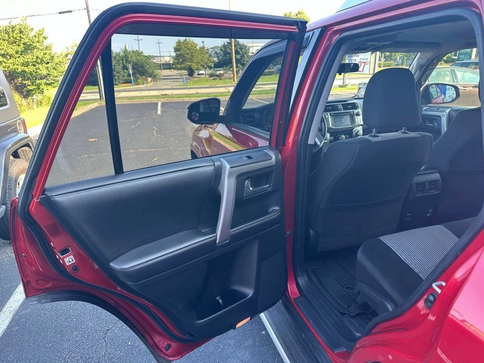 2015 Toyota 4Runner 5th Gen - Image 10 of 20