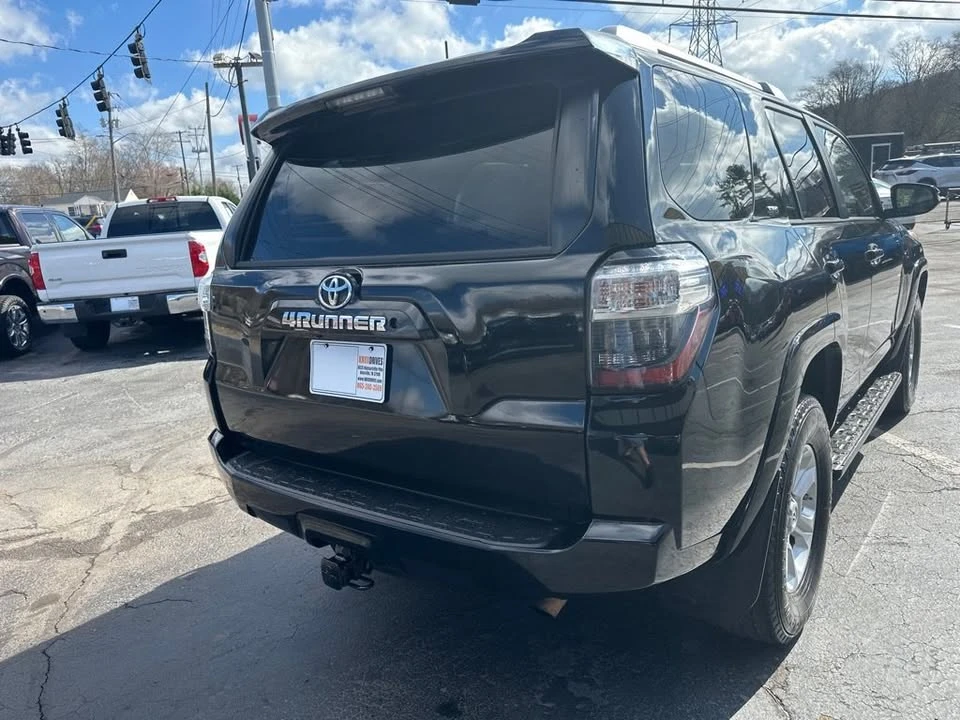 2015 Toyota 4Runner 5th Gen - Image 3 of 19