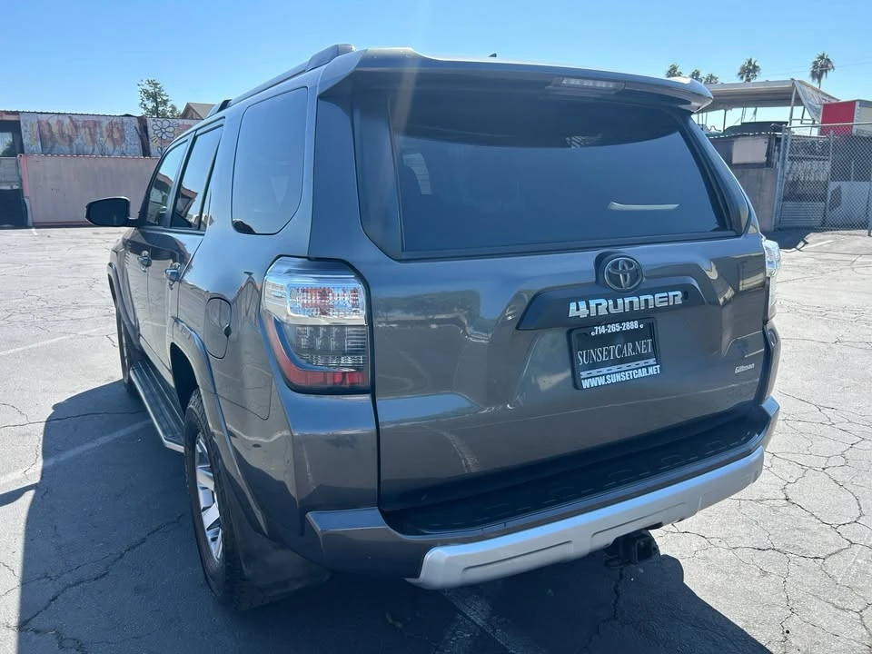 2015 Toyota 4Runner 5th Gen - Image 7 of 20