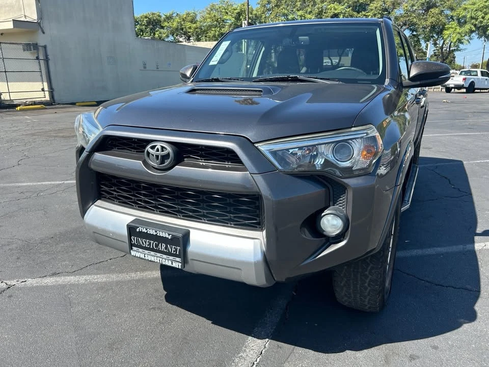 2015 Toyota 4Runner 5th Gen - Image 11 of 20