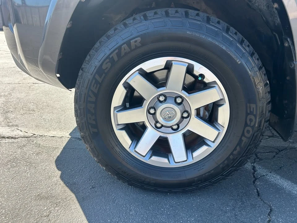 2015 Toyota 4Runner 5th Gen - Image 16 of 20