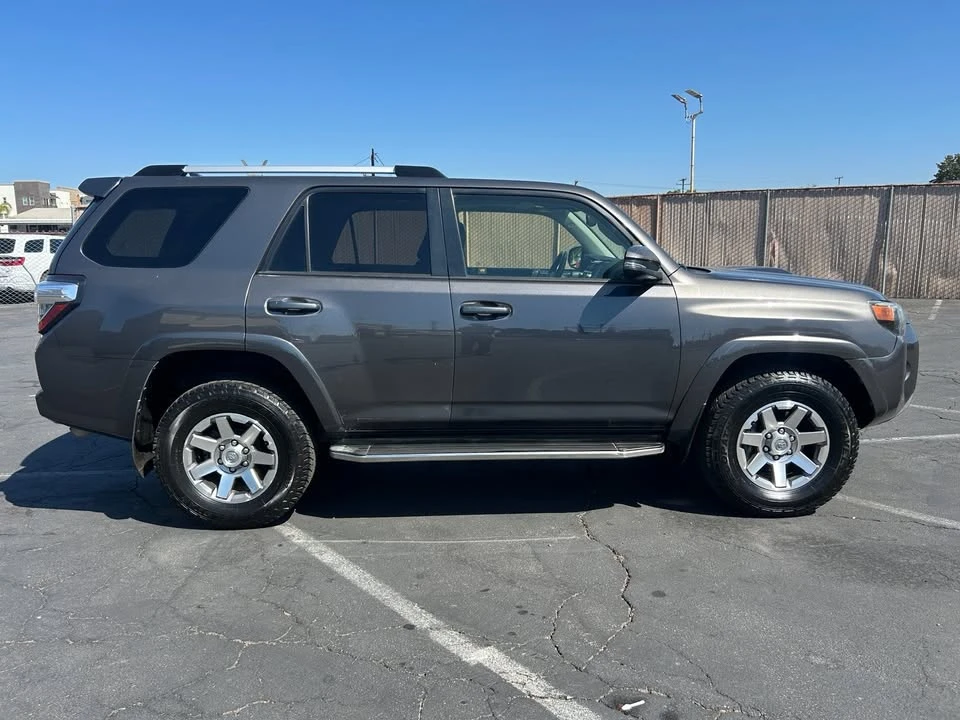 2015 Toyota 4Runner 5th Gen - Image 3 of 20