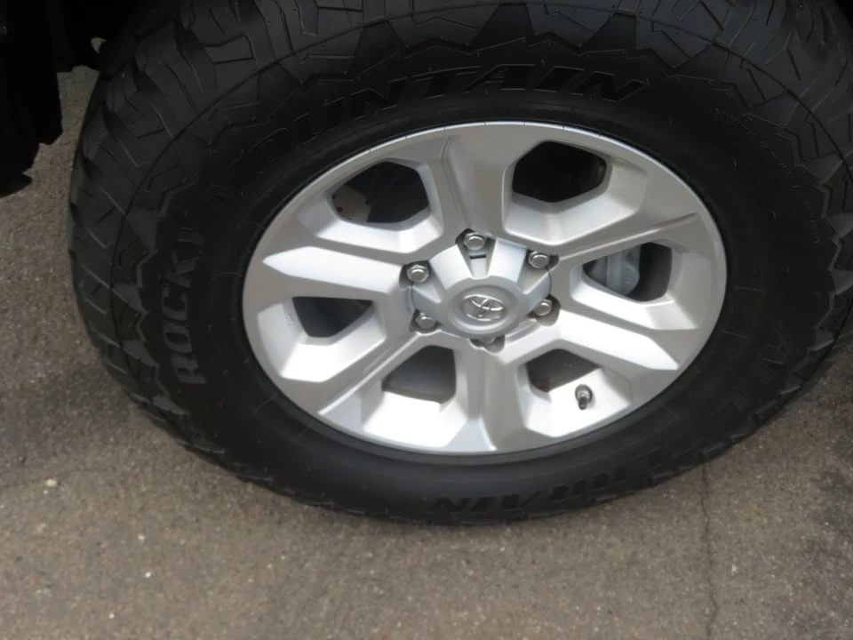 2015 Toyota 4Runner 5th Gen - Image 7 of 20