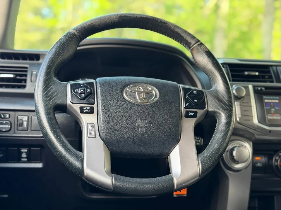 2015 Toyota 4Runner 5th Gen - Image 5 of 17