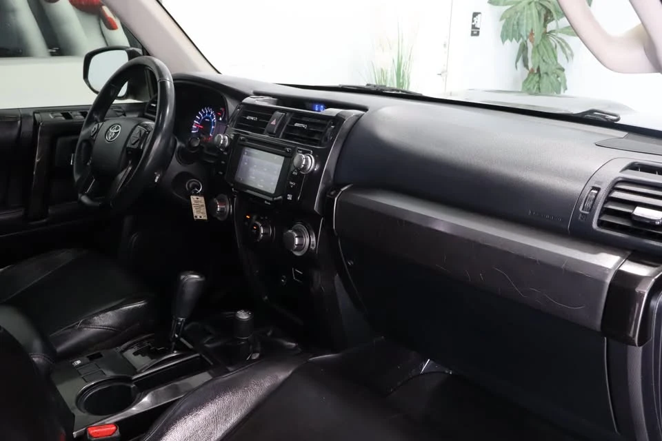 2015 Toyota 4Runner 5th Gen - Image 8 of 19