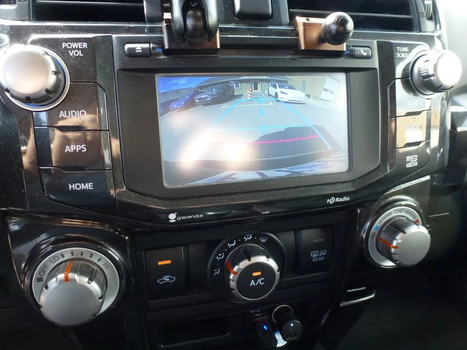 2015 Toyota 4Runner 5th Gen - Image 15 of 17